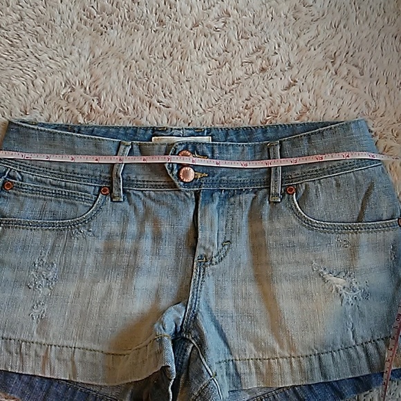 Maurices Weathered Look Lightwashed Jean Shorts - Picture 3 of 5
